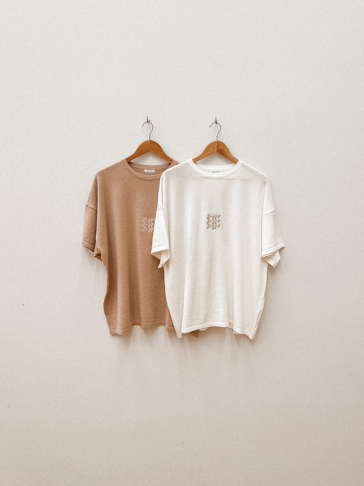 Ziggy Lou Signature Tee Caramel Adult – Indi Tribe Collective